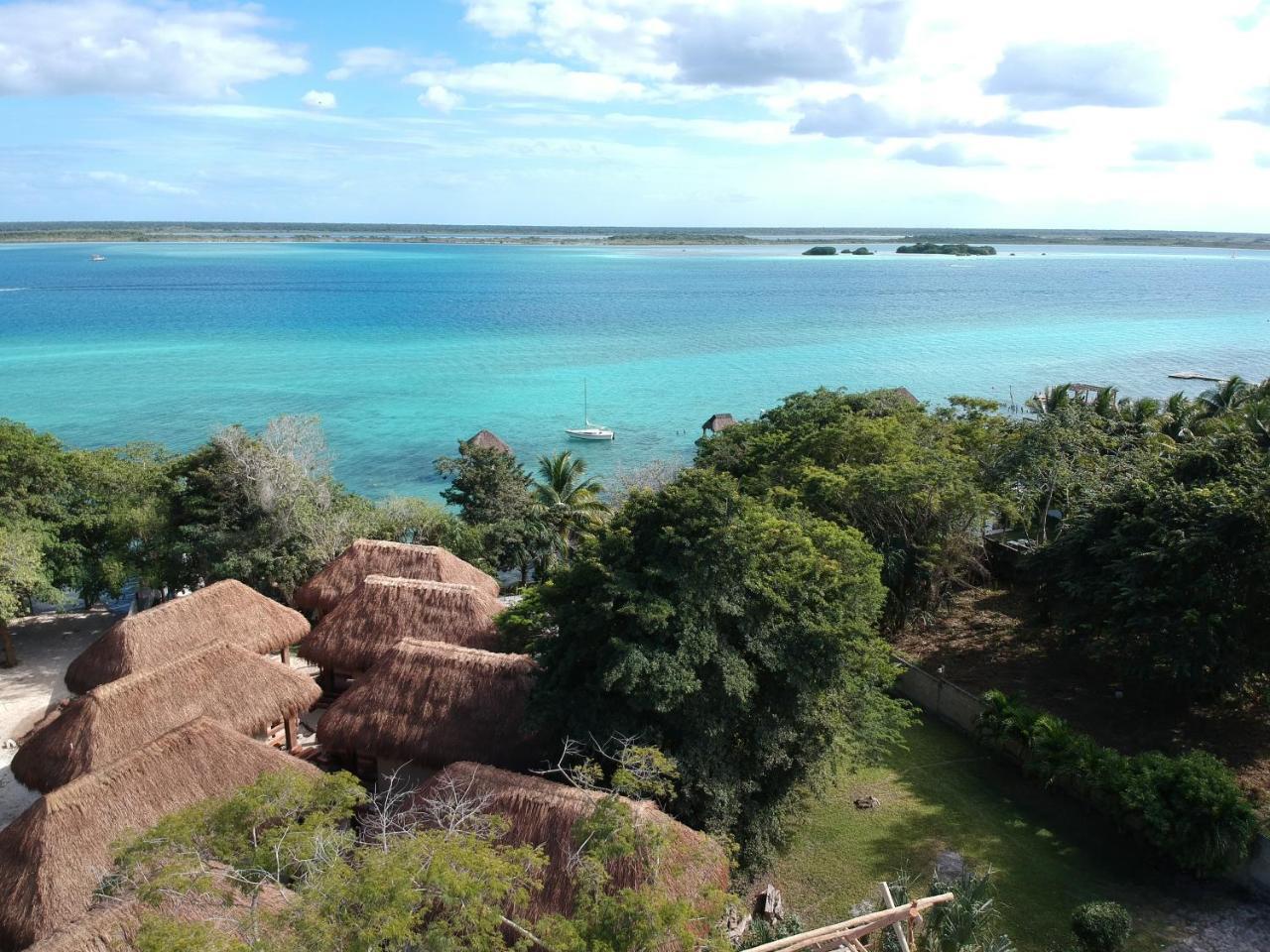 Hotel Carolina Bacalar Exterior photo